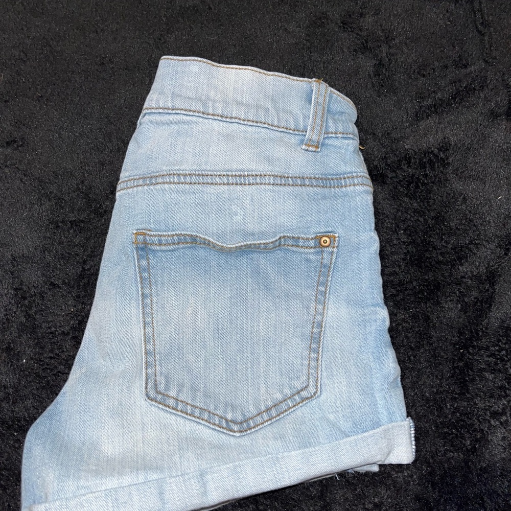 Shorts - Picture 2 of 2